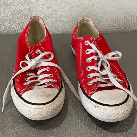 Converse Other - All star Converse sneakers
Size 6